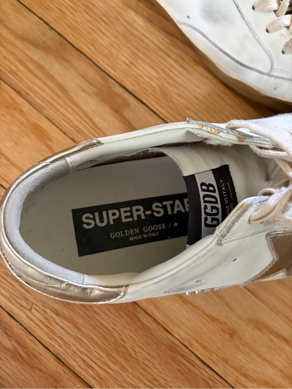 Golden Goose White and Gold Super-Star Sneaker Sz 10 - Picture 3 of 9